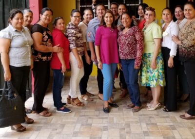 Ana Gil Carcia teaching teachers in Honduras