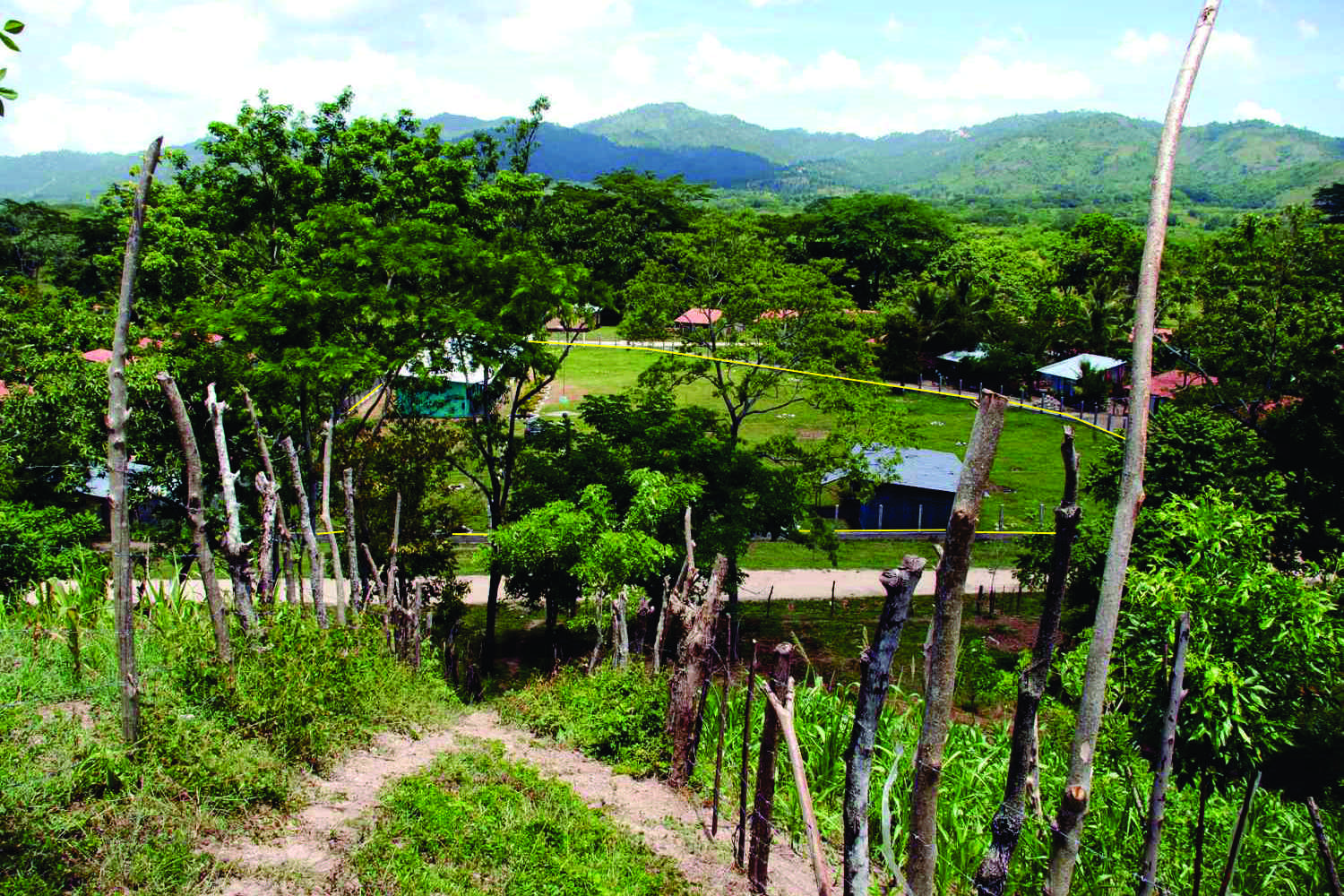 School in Las Casitas in Honduras before HEDAC improvements